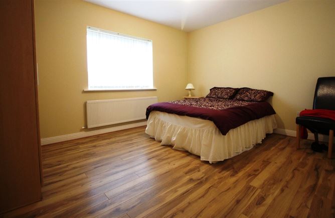 16 The Drumlins, Virginia, Cavan