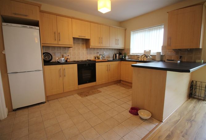 16 The Drumlins, Virginia, Cavan
