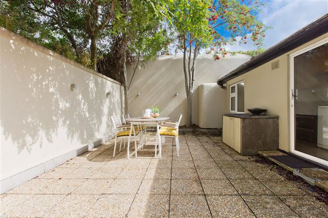 38 Curzon Street, Dublin 8