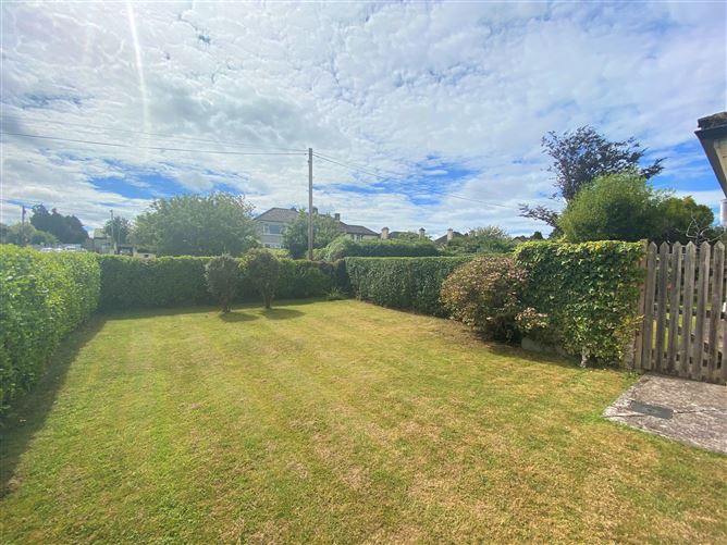 1 Highfield Lawn, Model Farm Road, Cork City