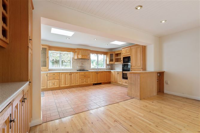 1 Maple Avenue, Castleknock, Dublin 15