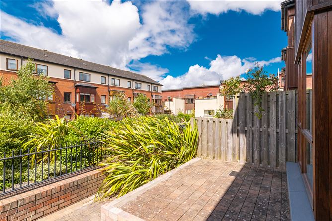 24 The Gardens, Carrickmines Manor, Carrickmines, Dublin 18