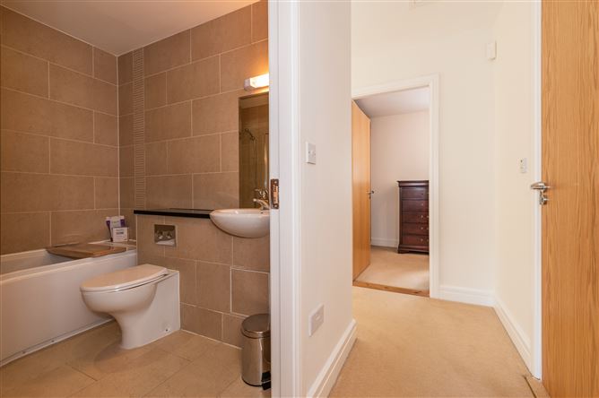 24 The Gardens, Carrickmines Manor, Carrickmines, Dublin 18
