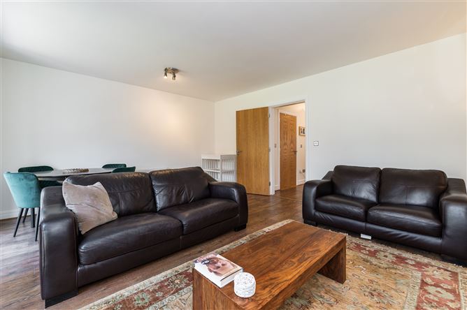 24 The Gardens, Carrickmines Manor, Carrickmines, Dublin 18