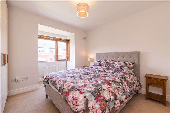 24 The Gardens, Carrickmines Manor, Carrickmines, Dublin 18