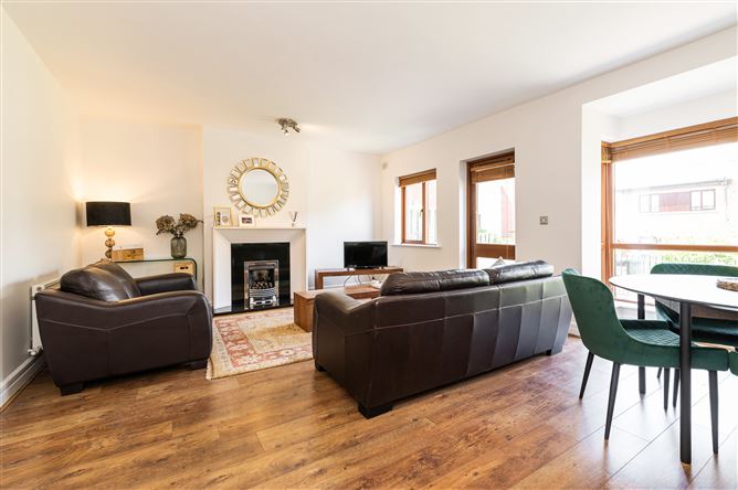 24 The Gardens, Carrickmines Manor, Carrickmines, Dublin 18