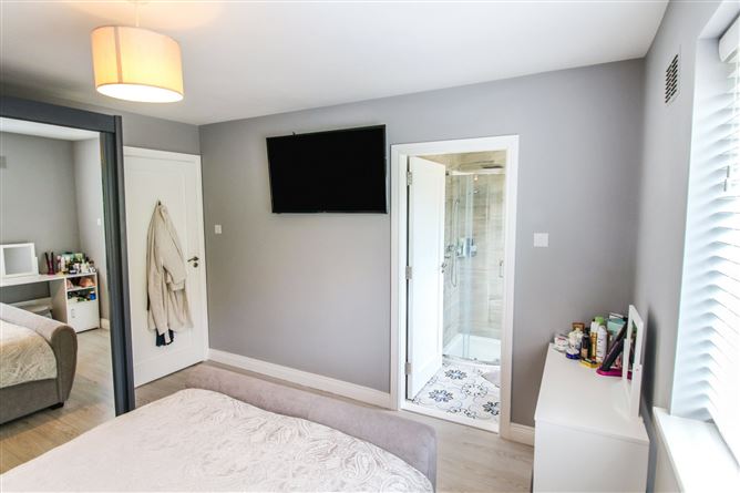 11 Woodville, Leitrim Village, Co. Leitrim