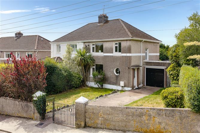 Hillside, 8 Lake Lawn, Well Road, Douglas, Cork