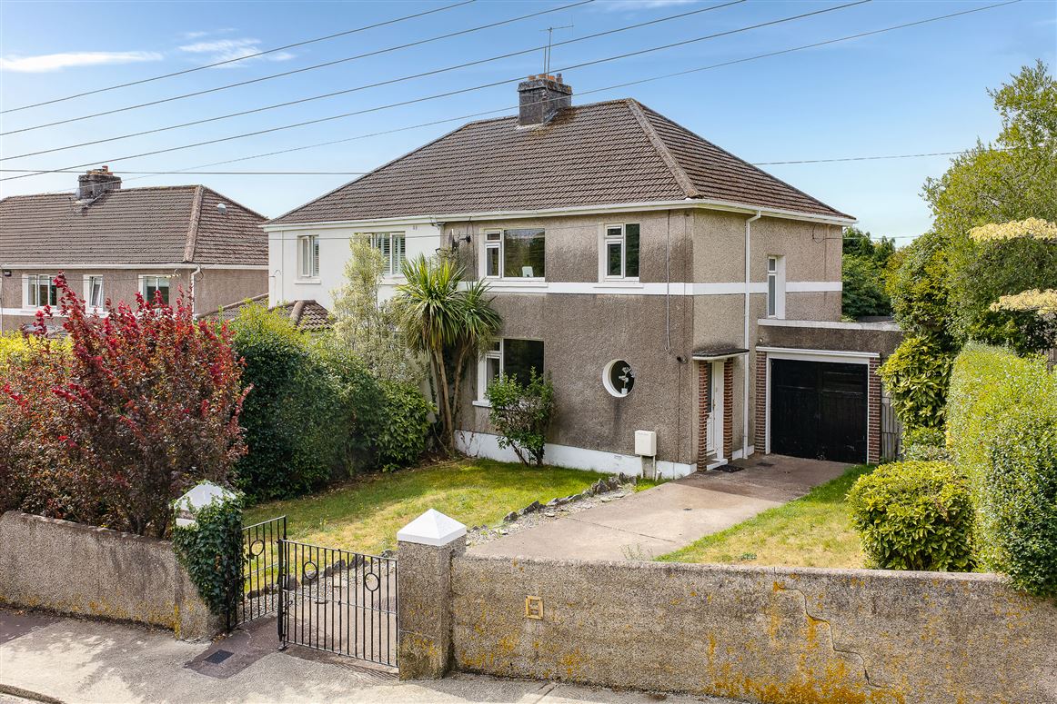 Hillside, 8 Lake Lawn, Well Road, Douglas, Cork