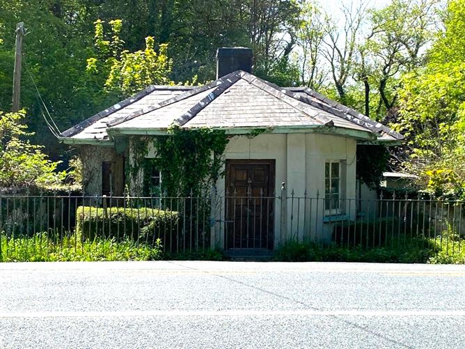 Gate Lodge, Tramore Road
