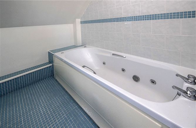 97 Cruachan, Abbeyside, Dungarvan, Co. Waterford