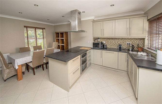 97 Cruachan, Abbeyside, Dungarvan, Co. Waterford