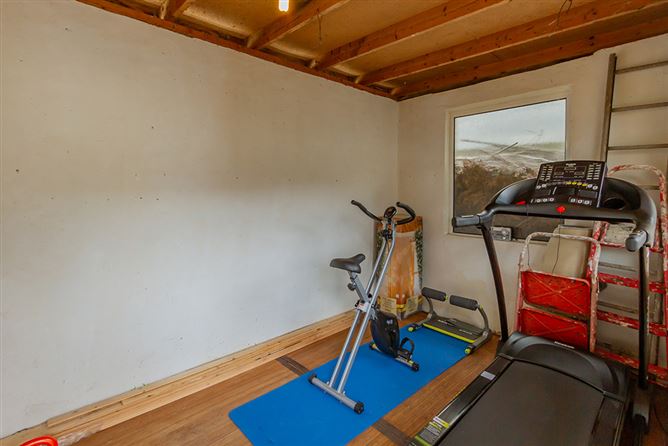 35 Thomas Moore Road , Walkinstown,   Dublin 12