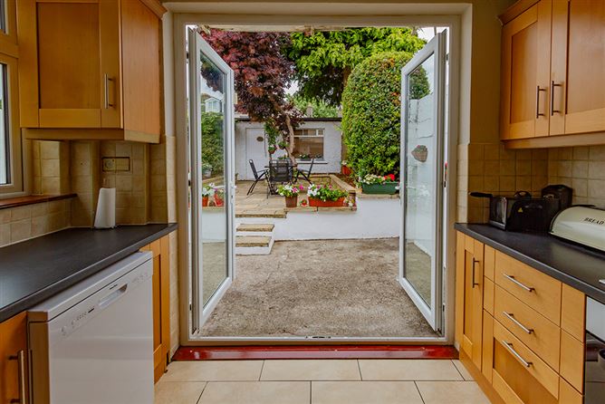35 Thomas Moore Road , Walkinstown,   Dublin 12