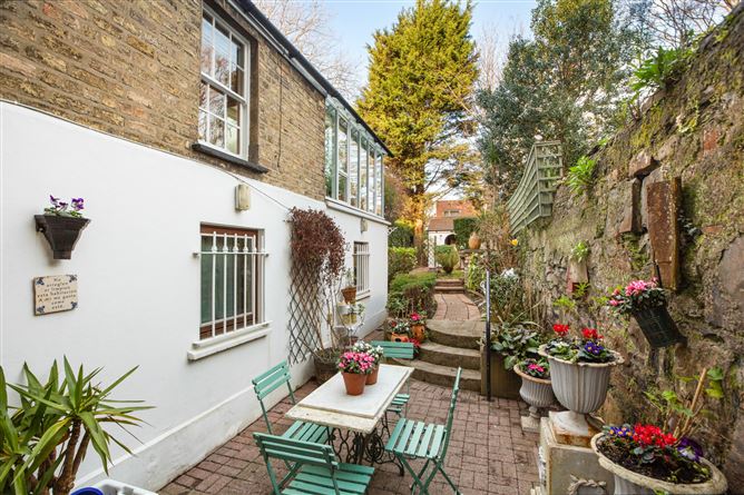 3 Wellington Place, Ballsbridge, Dublin 4