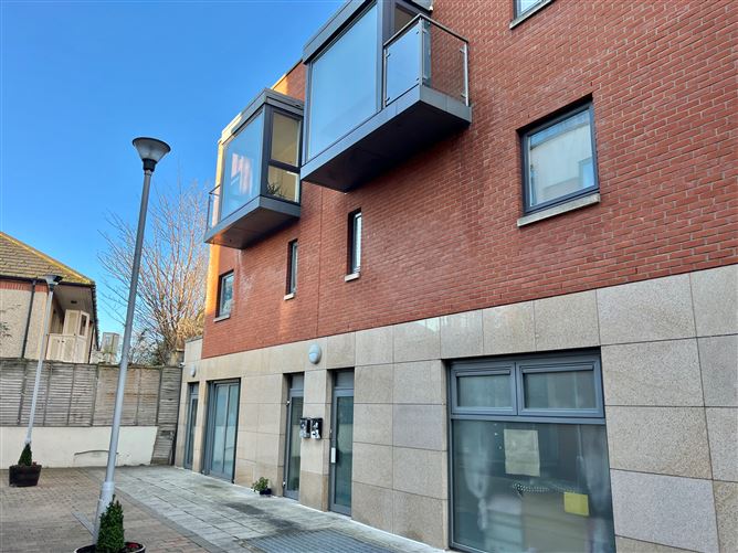 Townhouse 2, Brabazon Hall, The Coombe,   Dublin 8