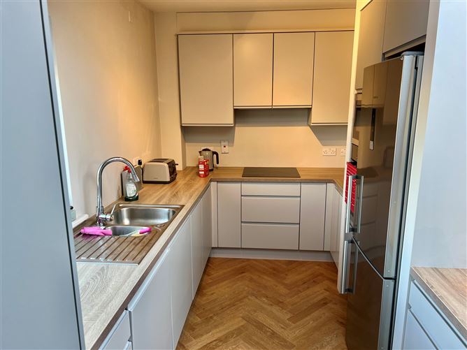 Townhouse 2, Brabazon Hall, South City Centre - D8, Dublin 8