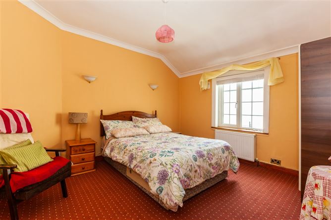 15 Blackquiere Villas, Off North Circular Road, Royal Canal Bank, Dublin 7