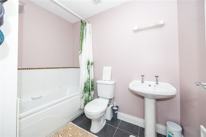 9 Millbourne Crescent, Ashbourne, Meath