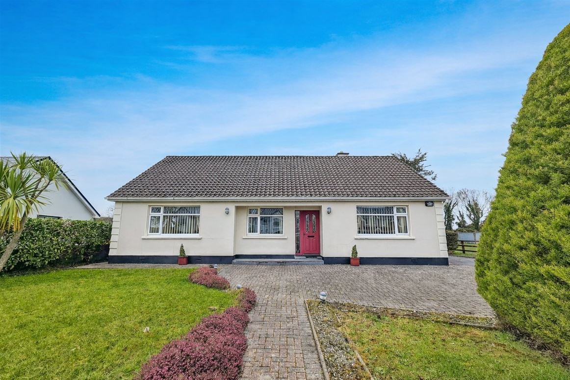 Loughville, Lahinch Road, Ennis, Co. Clare