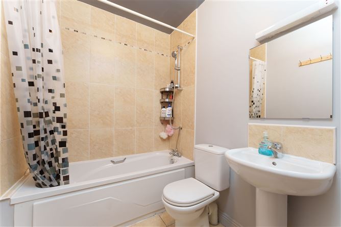 Photo 11 of 18 — 9 Stocking Wood Hall, Rathfarnham, Dublin 16