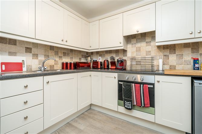 15 Burnside, Santry, Dublin 9