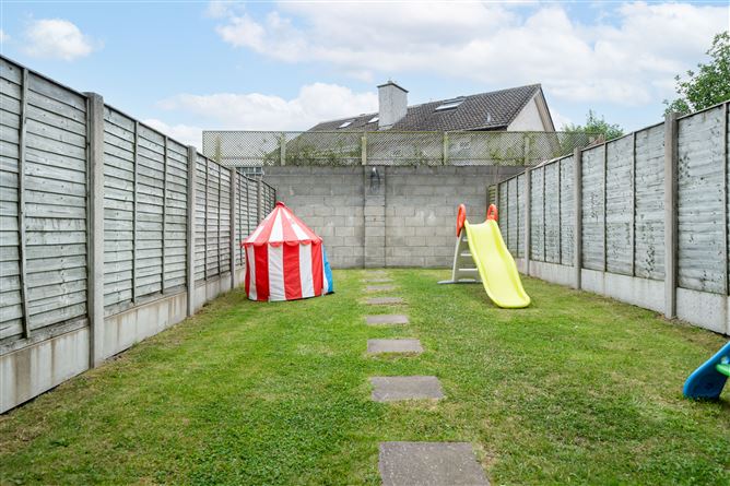 15 Burnside, Santry, Dublin 9