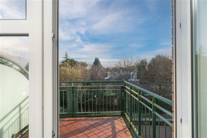 9 The Cedars, Dunstaffnage Hall, Stillorgan, County Dublin