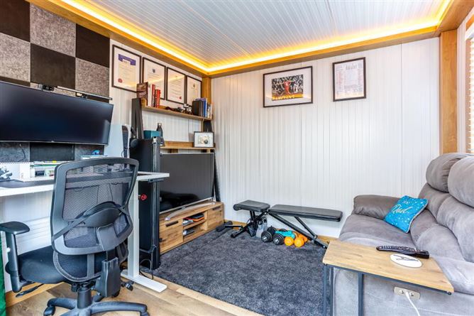 18 Finnsview, Finnstown Priory, Lucan, Dublin
