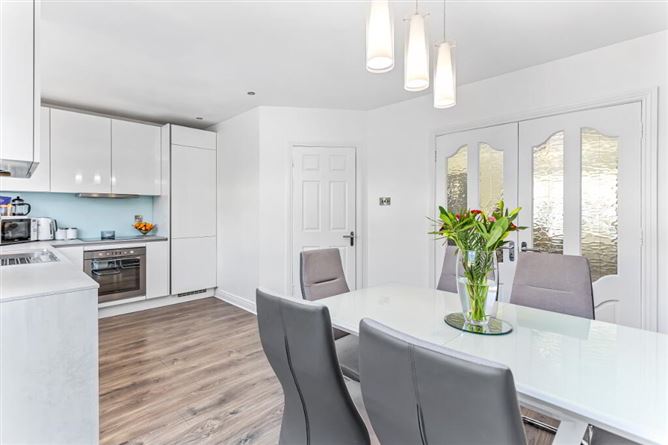 18 Finnsview, Finnstown Priory, Lucan, Dublin