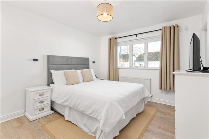 18 Finnsview, Finnstown Priory, Lucan, Dublin
