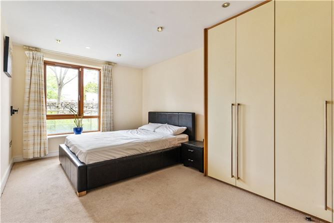 10 Newpark, Newtownpark Avenue, Blackrock, Co. Dublin