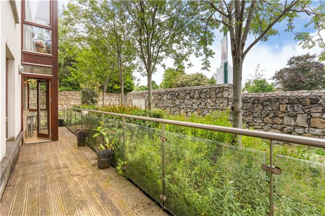 10 Newpark, Newtownpark Avenue, Blackrock, Co. Dublin