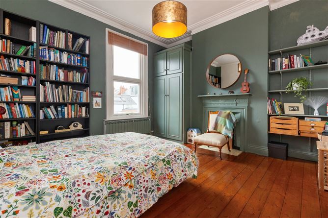 https://photos-a.propertyimages.ie/media/2/5/3/4937352/fc010079-0793-4868-9e68-748f3417f4b0_l.jpg