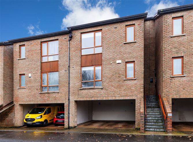 131 Hunters Green, Hunters Wood, Ballycullen, Dublin 24