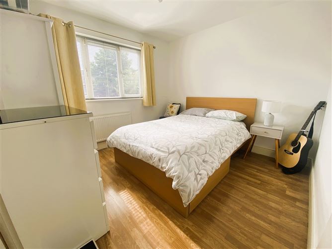 Photo 14 of 28 — 20 Oak Manor, Mountmellick, Co. Laois
