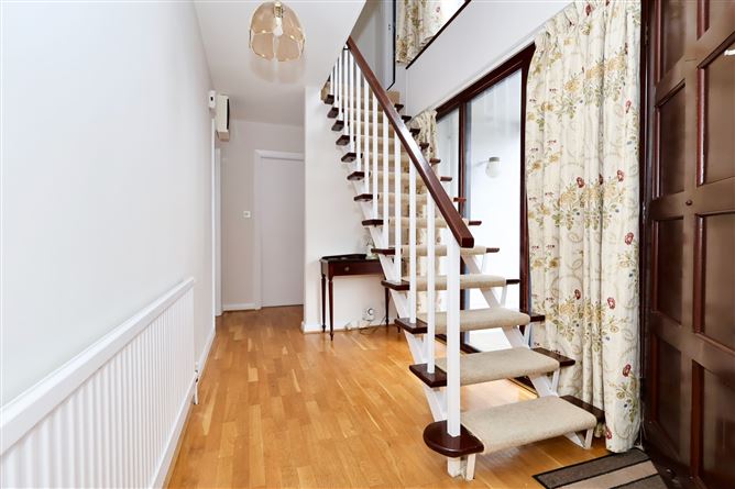 Villeneuve, 13 Roscommon Road, Athlone, Co. Westmeath