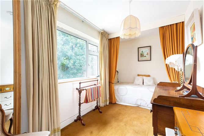 7 St John's Court, Park Avenue, Sandymount, Dublin 4