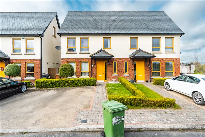 Main image for 6 Chapelwood Crescent, Hollystown, Dublin 15
