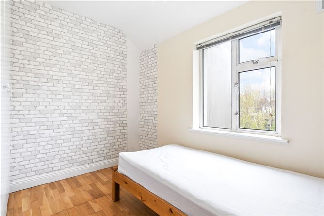 102 Corrib Road, Terenure, Dublin 6W