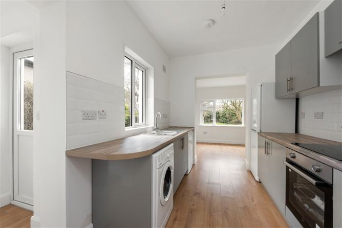 16 Orchardstown Park, Rathfarnham, Dublin 14