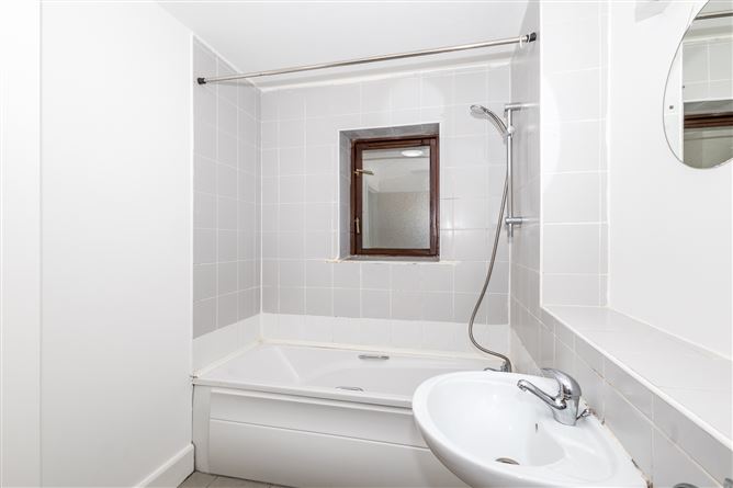 Apt 2, 31-32 Britain Place, Cumberland Street, Mountjoy Square, Dublin 1