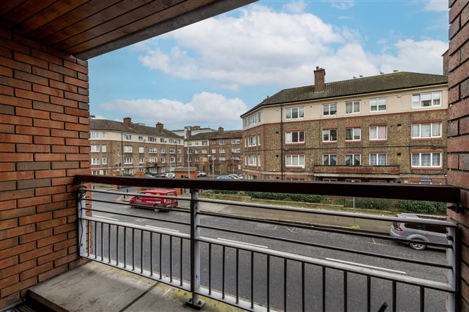Apt 2, 31-32 Britain Place, Cumberland Street, Mountjoy Square, Dublin 1