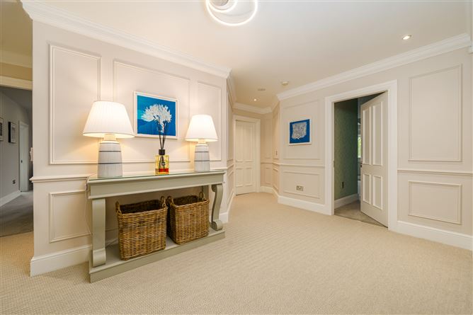 77 Ballintyre Grove, Ballinteer, Dublin 16