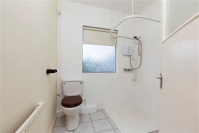 8 Whitehall Park, Kimmage, Dublin 12