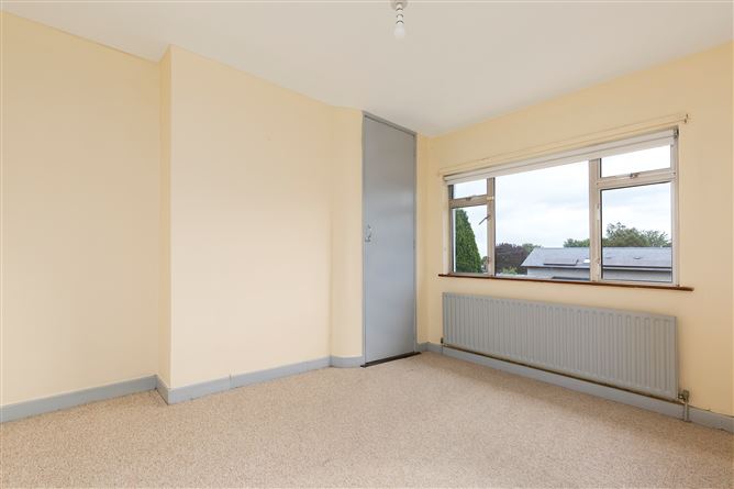 8 Whitehall Park, Kimmage, Dublin 12