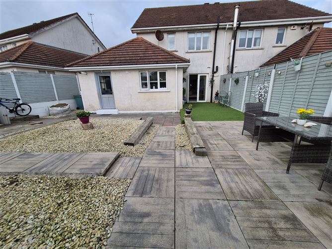 12 The Spires, Termonfeckin, Louth
