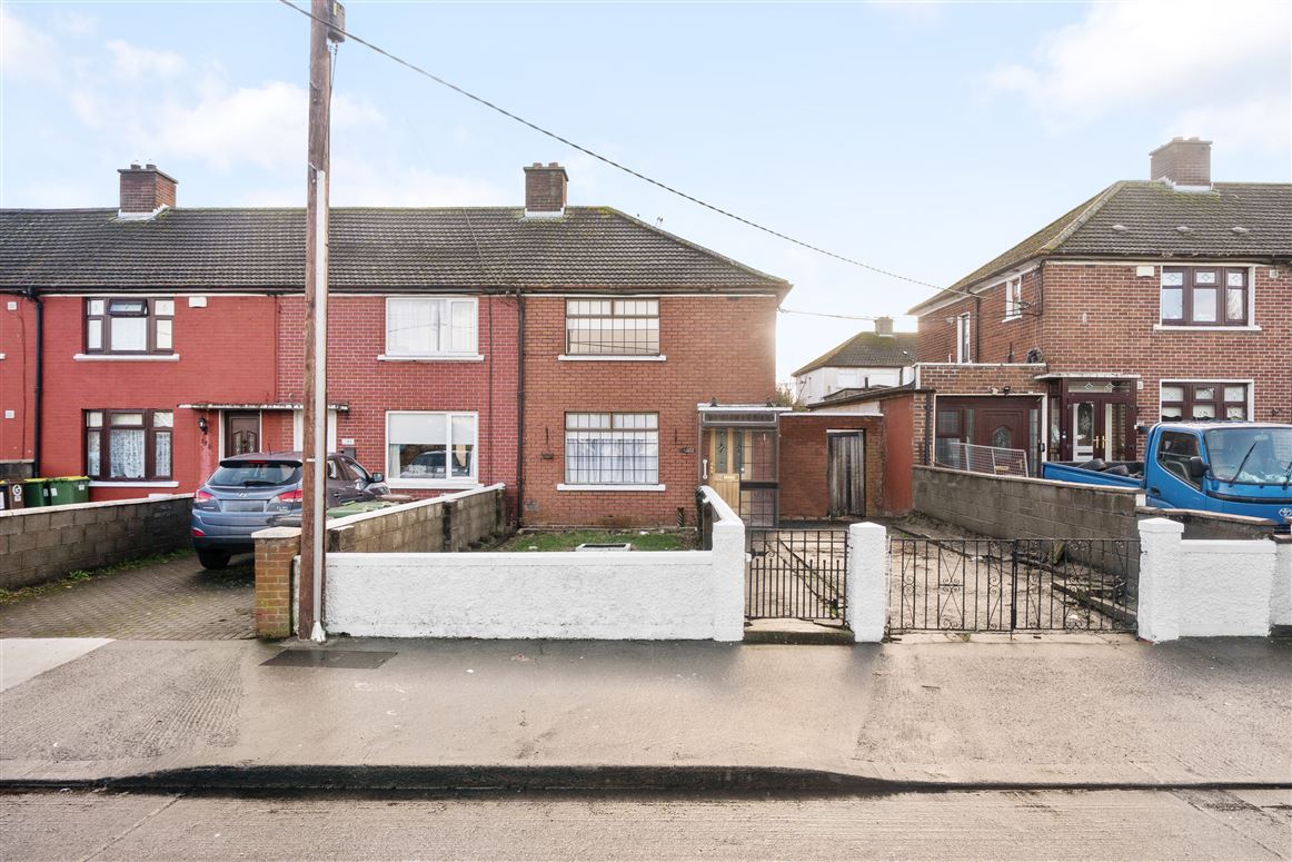 142 Le Fanu Road, Ballyfermot,   Dublin 10