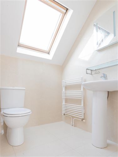 Photo 25 of 33 — 18 Orancourt, Oranhill, Oranmore, Galway