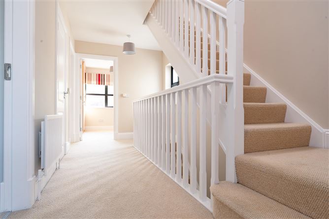 Photo 11 of 33 — 18 Orancourt, Oranhill, Oranmore, Galway